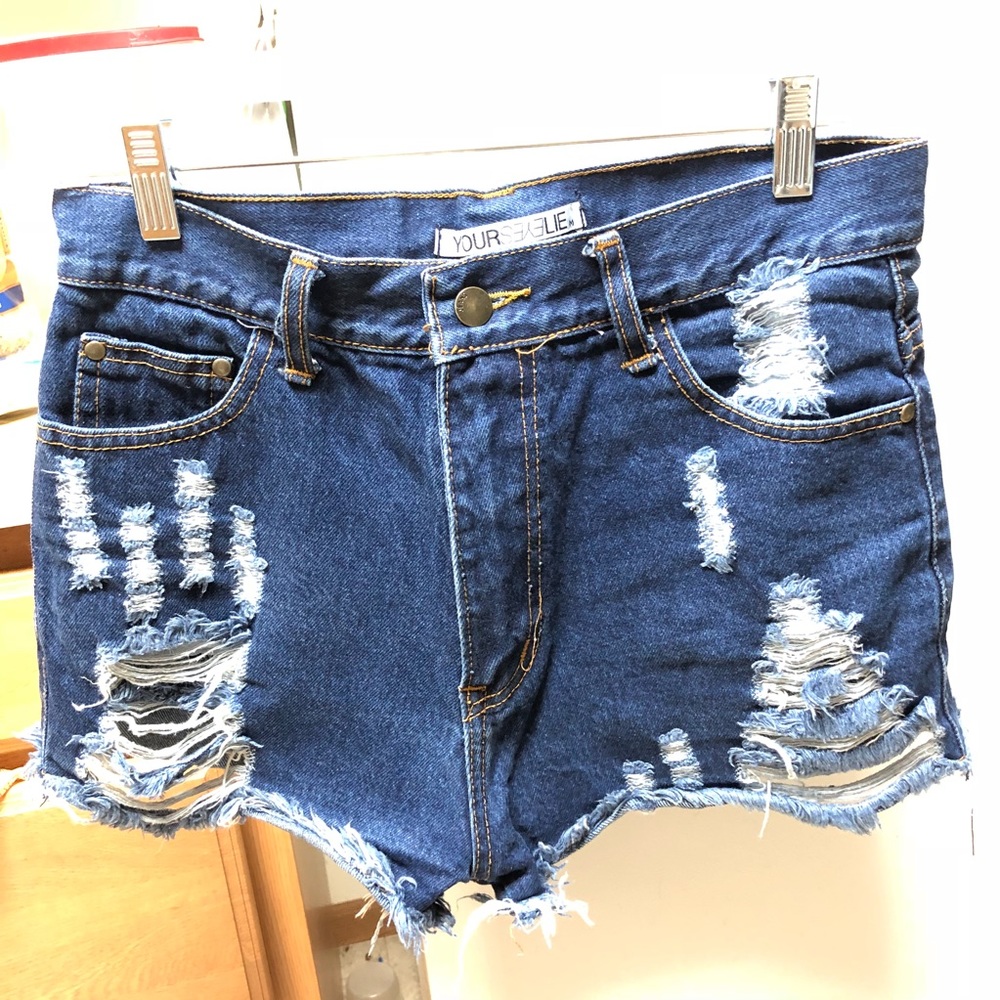 Fashion denim shorts
